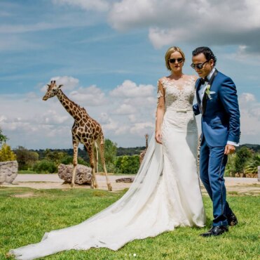 La inolvidable boda de Adal Ramones entre jirafas en Africam Safari