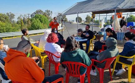 Profesores de la UDLAP instalan aulas al aire libre para impartir clases