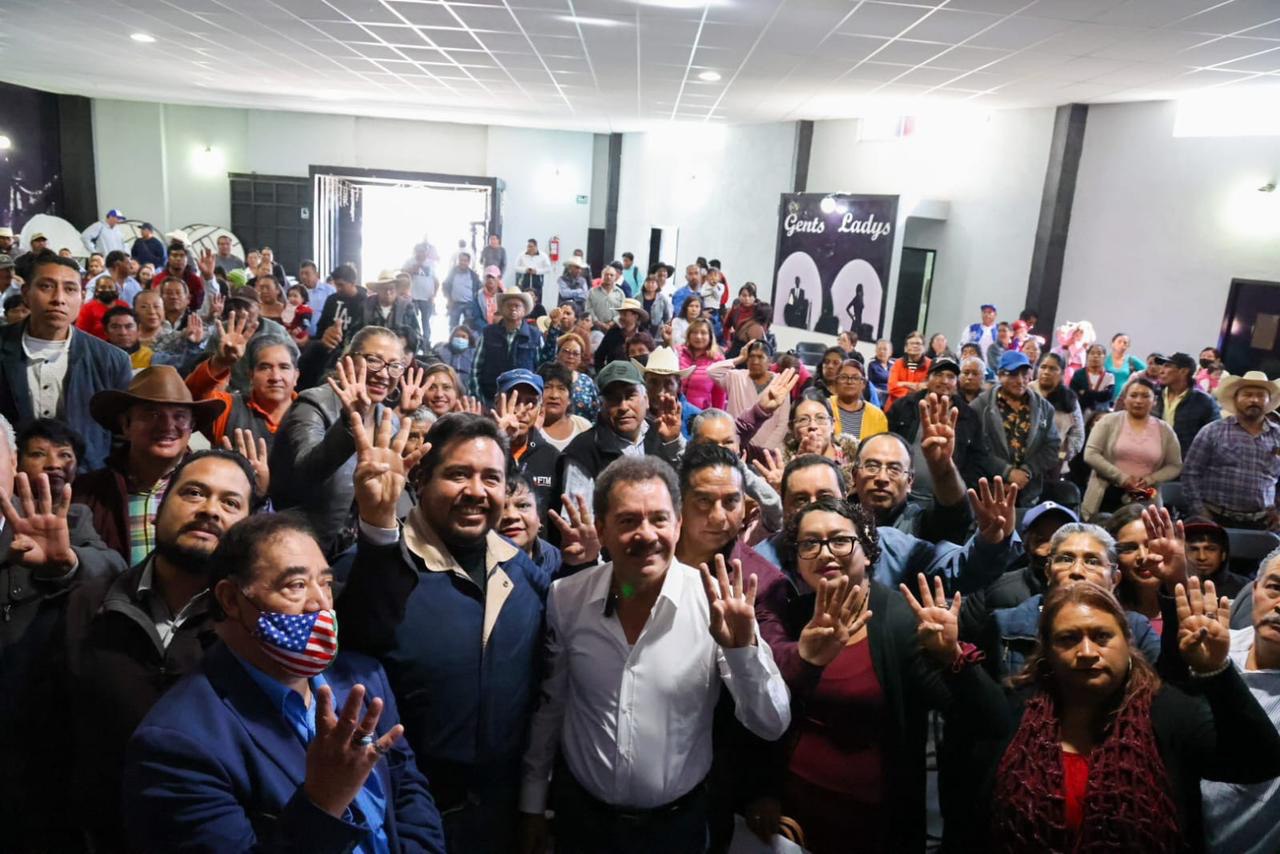 Nacho Mier se reúne con simpatizantes del Valle de Serdán