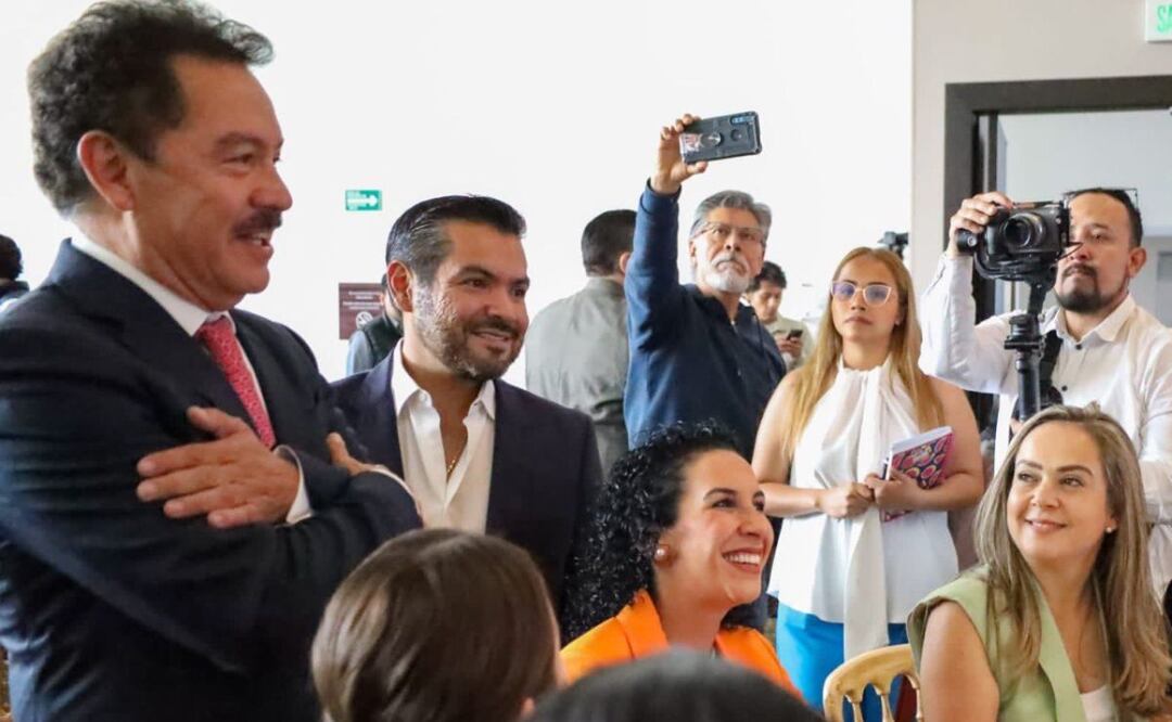 El diputado federal Ignacio Mier Velazco se reunió con empresarios | Foto: Especial