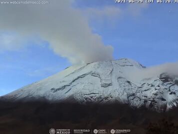 Con leve fumarola inicia este martes el volcán Popocatépetl