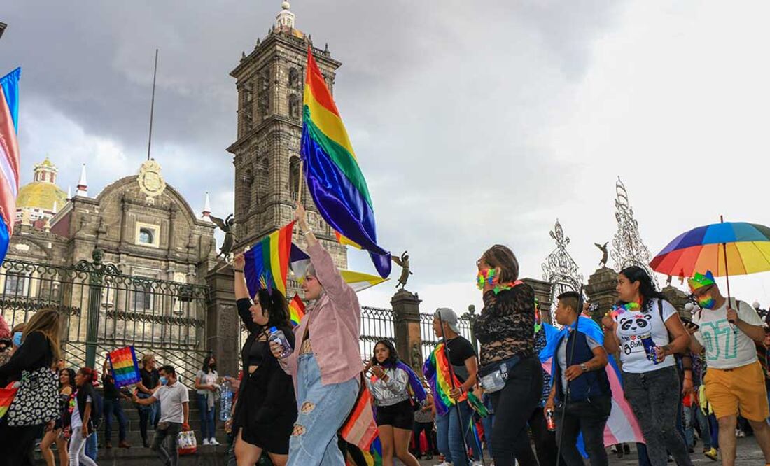 A partir de las 3:00 de la tarde, los grupos participantes partirán desde el Parque Juárez con rumbo al zócalo poblano.
Foto: Producción El Universal Puebla