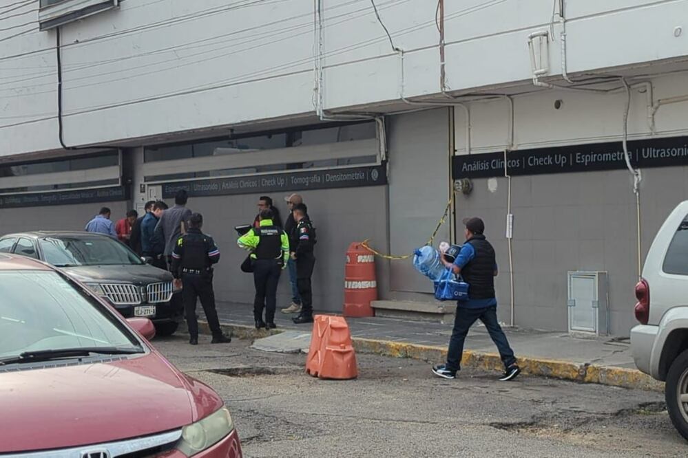 Se reportó la muerte de un señor de 70 años en Laboratorios Ruiz | Foto: Agencia Es Imagen para El Universal Puebla