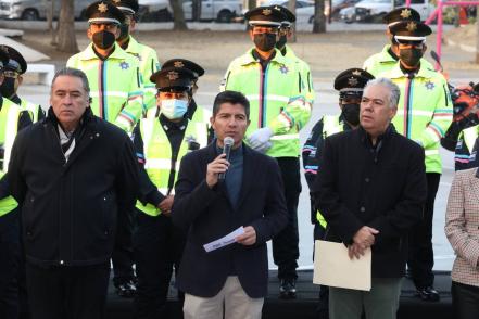 Policías de tránsito en Puebla portarán body cams para evitar las "mordidas"