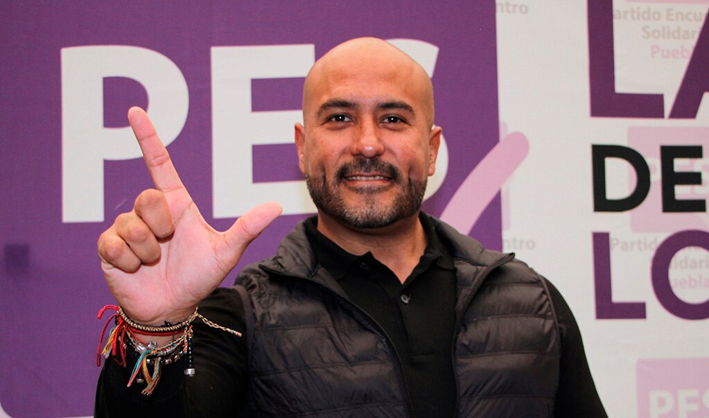 Postula PES a la alcaldía a doctor con miles de fans en Instagram
