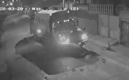 Exhiben a recolectores tirando basura en vez de recogerla en la colonia Roma