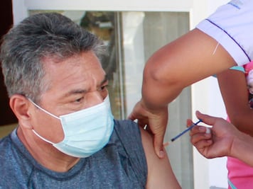 Vacunación 50 a 59 años Puebla: 6,7 y 8 de mayo en Atlixco, Amozoc, Izúcar y zona conurbada