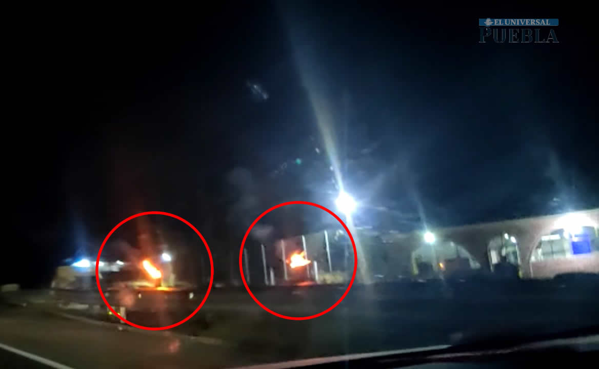 Con fogatas, huachicoleros venden gasolina robada en la autopista México-Puebla