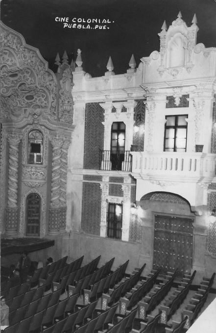 Colonial, el único cine para adultos que sobrevive en Puebla
