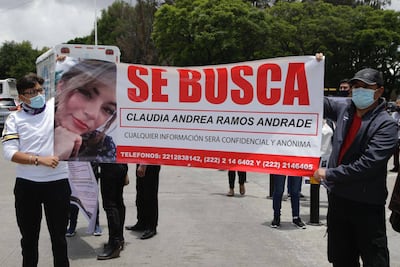 BUSCAN A CLAUDIA ANDREA