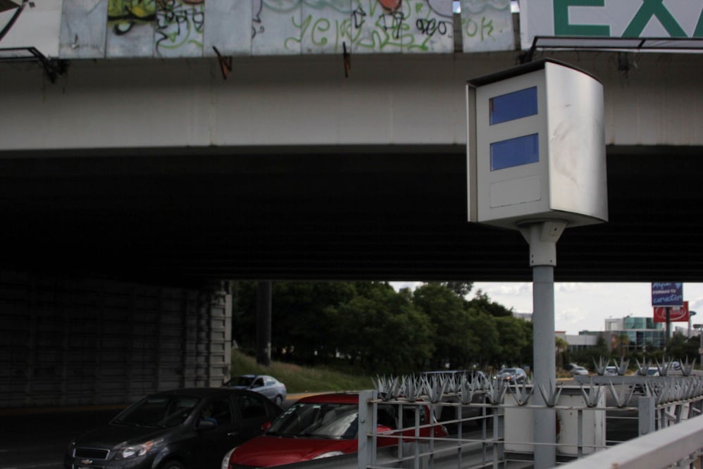 Evita una cuantiosa multa por no verificar tu auto pues ahora habrá radares | EsImagen