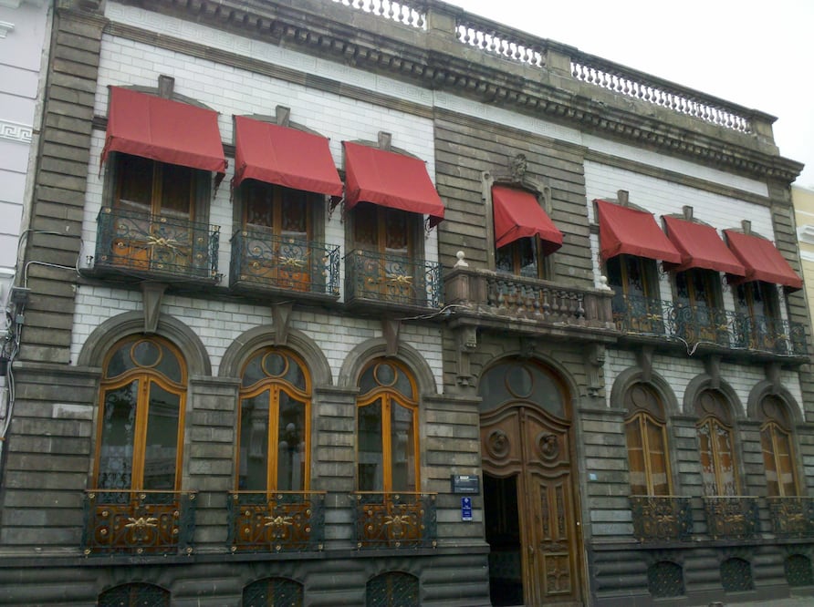 En la calle Reforma número 913 se ubica una hermosa construcción conocida como la Casa de la Reina | Foto: Wikipedia