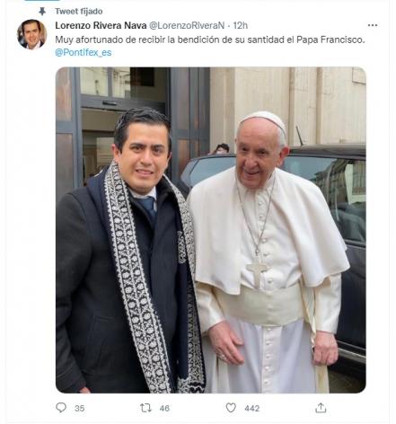 Presidente municipal de Chignahuapan presume encuentro con el Papa Francisco