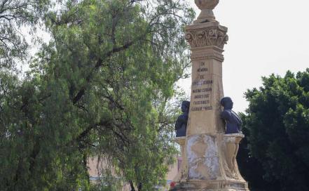 ¿Qué es eso? Hermanos "Cerdán", el error en un monumento de Puebla