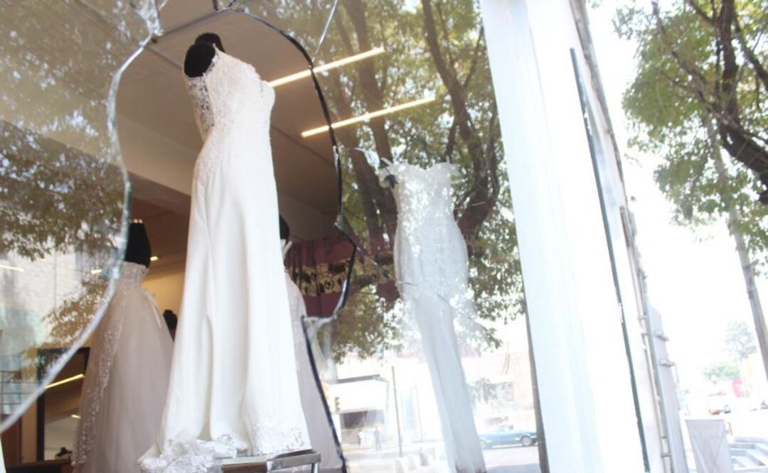Ocurrió en una tienda de vestidos de novia