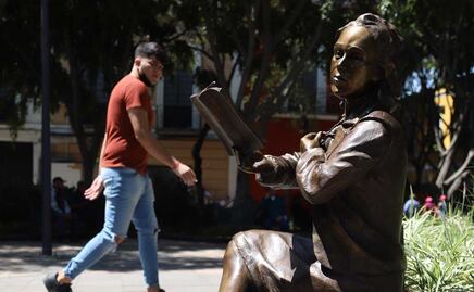 Estas son las 8 estatuas colocadas en el andador 5 de Mayo