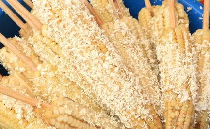 Elotes asados de Tepeojuma: parada obligada para los turistas