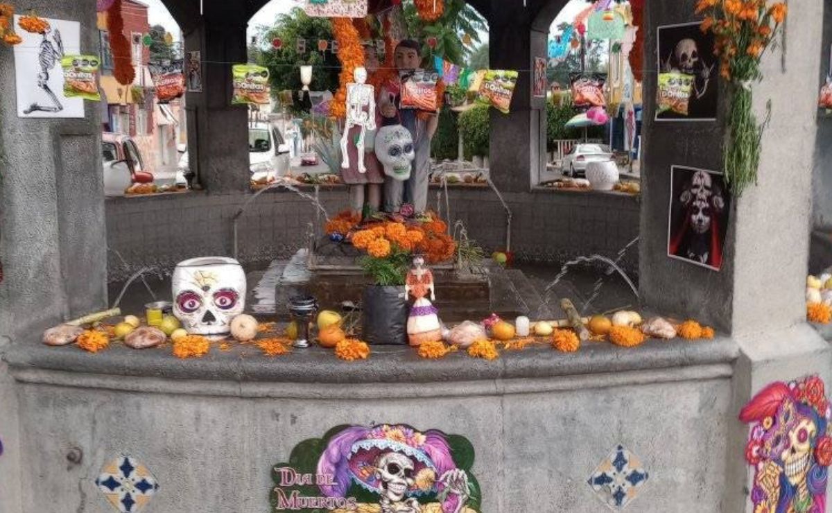 Por esta razón le ponen altar muertos a la Fuente de los Muñecos