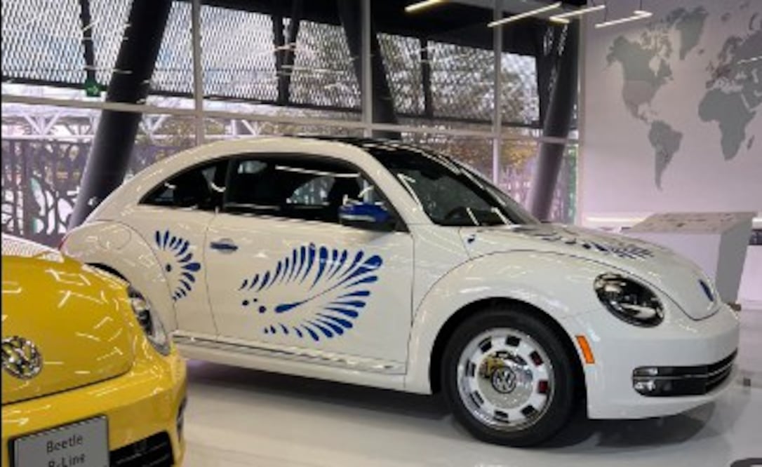 El New Beetle de talavera está en el Museo del Automóvil de Puebla | Foto: Talavera Salazar