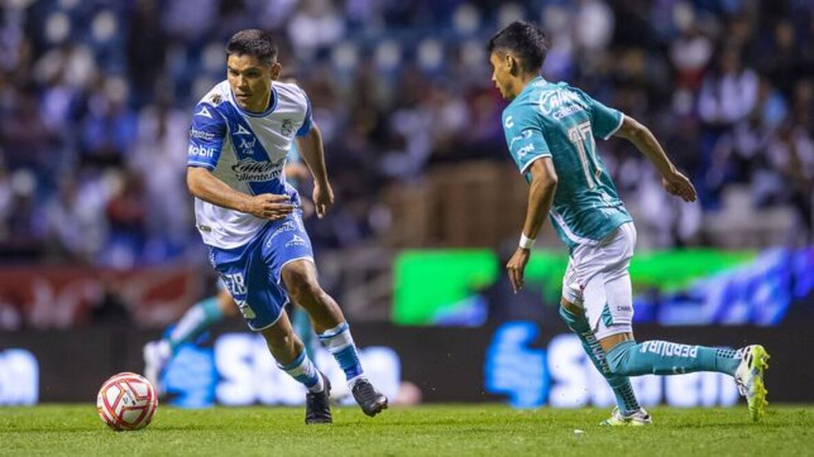 El Club Puebla contará con sus piezas clave en la plantilla, como el delantero colombiano Kevin Velasco, quien anotó 2 goles en el Clausura pasado.
Foto: Producción El Universal Puebla