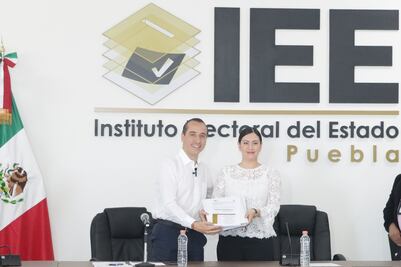 Mario Riestra se registra ante IEE como candidato a la alcaldía de Puebla
