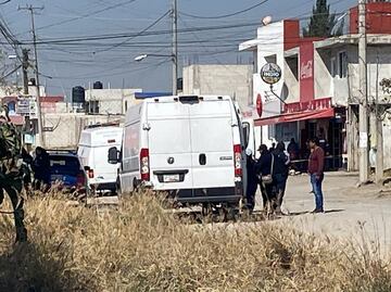 Reportan hallazgo de dos cuerpos embolsados en la colonia San Miguel La Venta