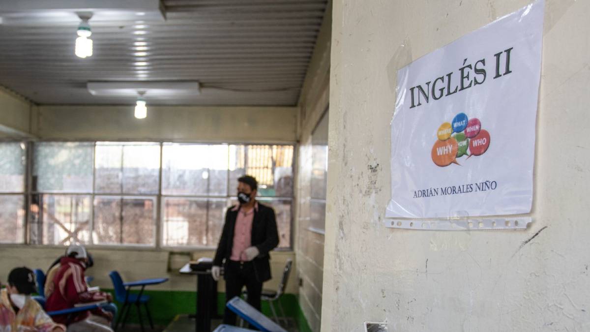 Además, se destacó que, en caso de un rebrote del COVID-19 o la aparición de alguna de sus variantes, se solicitará que los docentes participantes cuenten con un esquema completo de vacunación. 

Foto: Producción El Universal Puebla