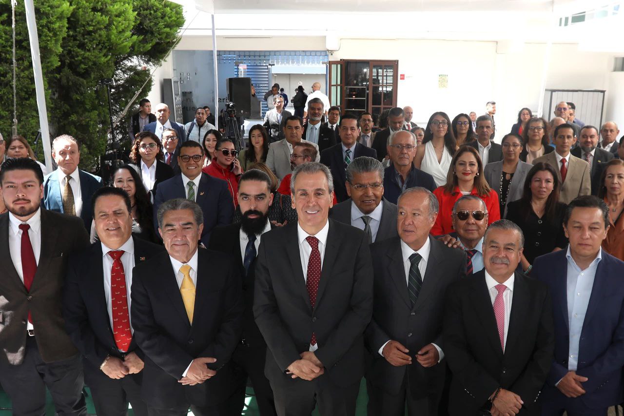 Gobierno de la Ciudad y AUIEMSS impulsan educación y desarrollo profesional