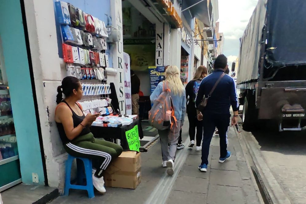 Ayuntamiento de Puebla hará plan de reubicación de ambulantes | Foto: EsImagen