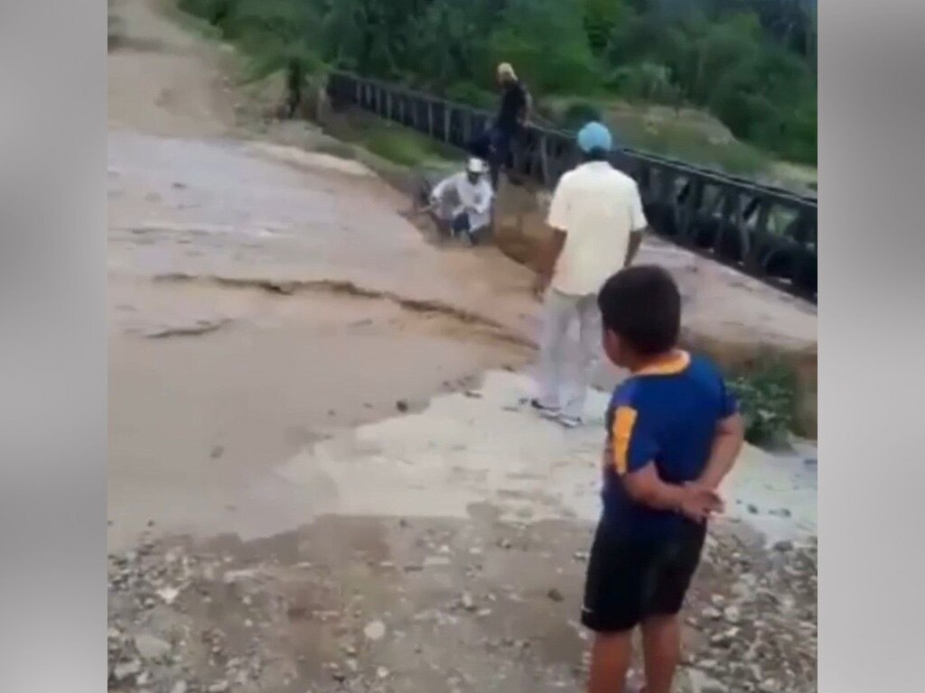 Salvan a adulto mayor de morir ahogado en Ajalpan