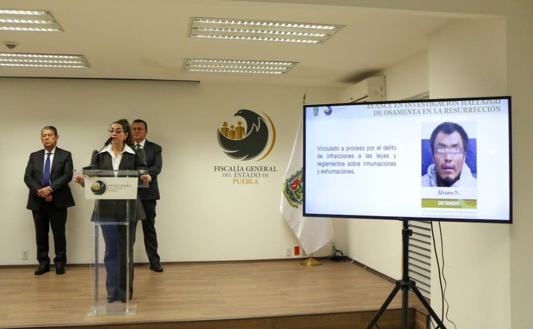 La Fiscalía de Puebla en rueda de prensa presentó los avances de la investigación en el caso del Caníbal de La Resurrección | Foto: Agenda Es Imagen para El Universal Puebla