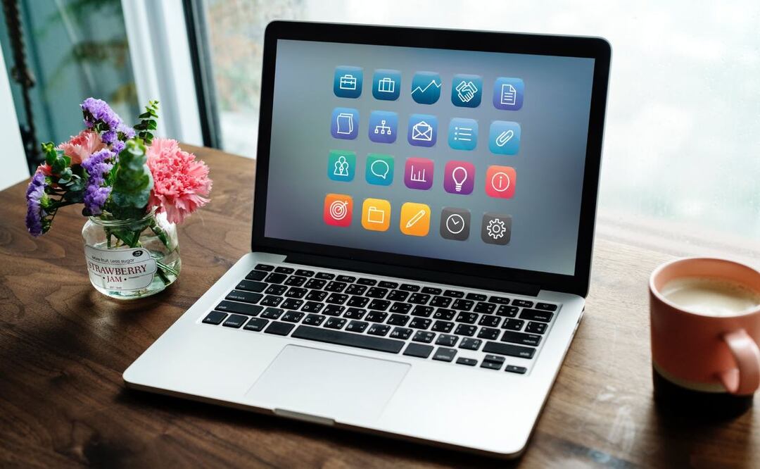 La adquisición de equipos de cómputo y la instalación de Internet en los hogares se incrementó como consecuencia de la pandemia. | Foto: LAGE