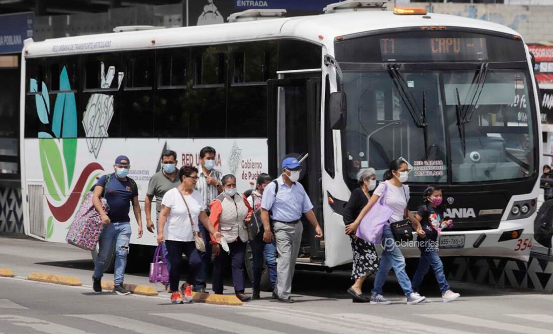 La Secretaría de Movilidad y Transporte (SMT) ha enfatizado que estas condiciones deben ser respetadas tanto por los operadores de las unidades como por los padres de familia y sus hijos.
Foto: Producción El Universal Puebla