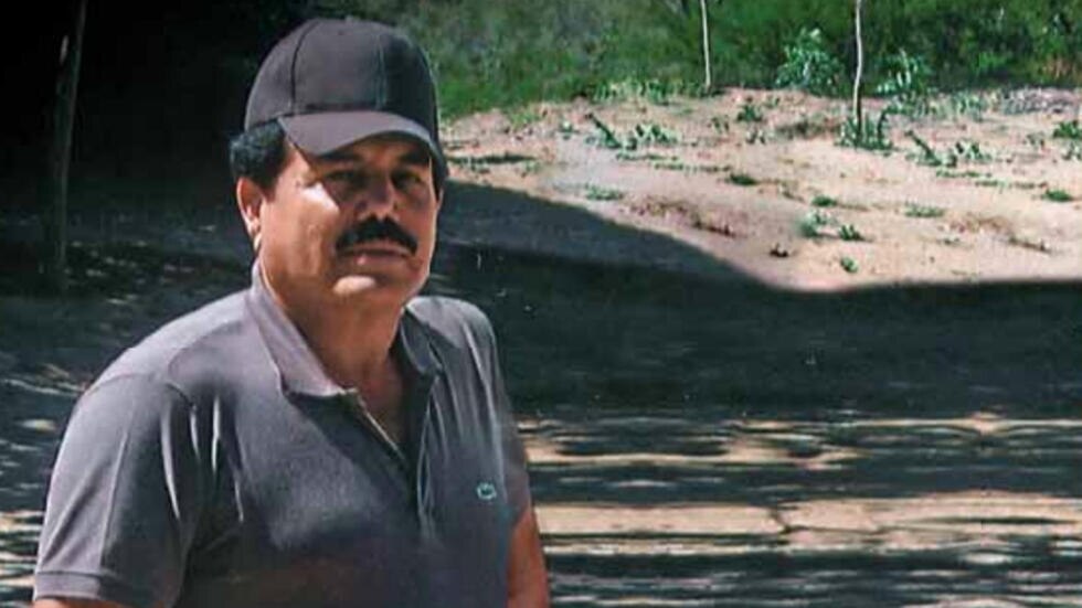 En una entrevista con la Revista Proceso, publicada en abril de 2010, “El Mayo” Zambada se presentó como un hombre de familia y compartió detalles sobre su vida en el narcotráfico, una trayectoria que comenzó en la década de 1970.

Foto: Producción El Universal Puebla