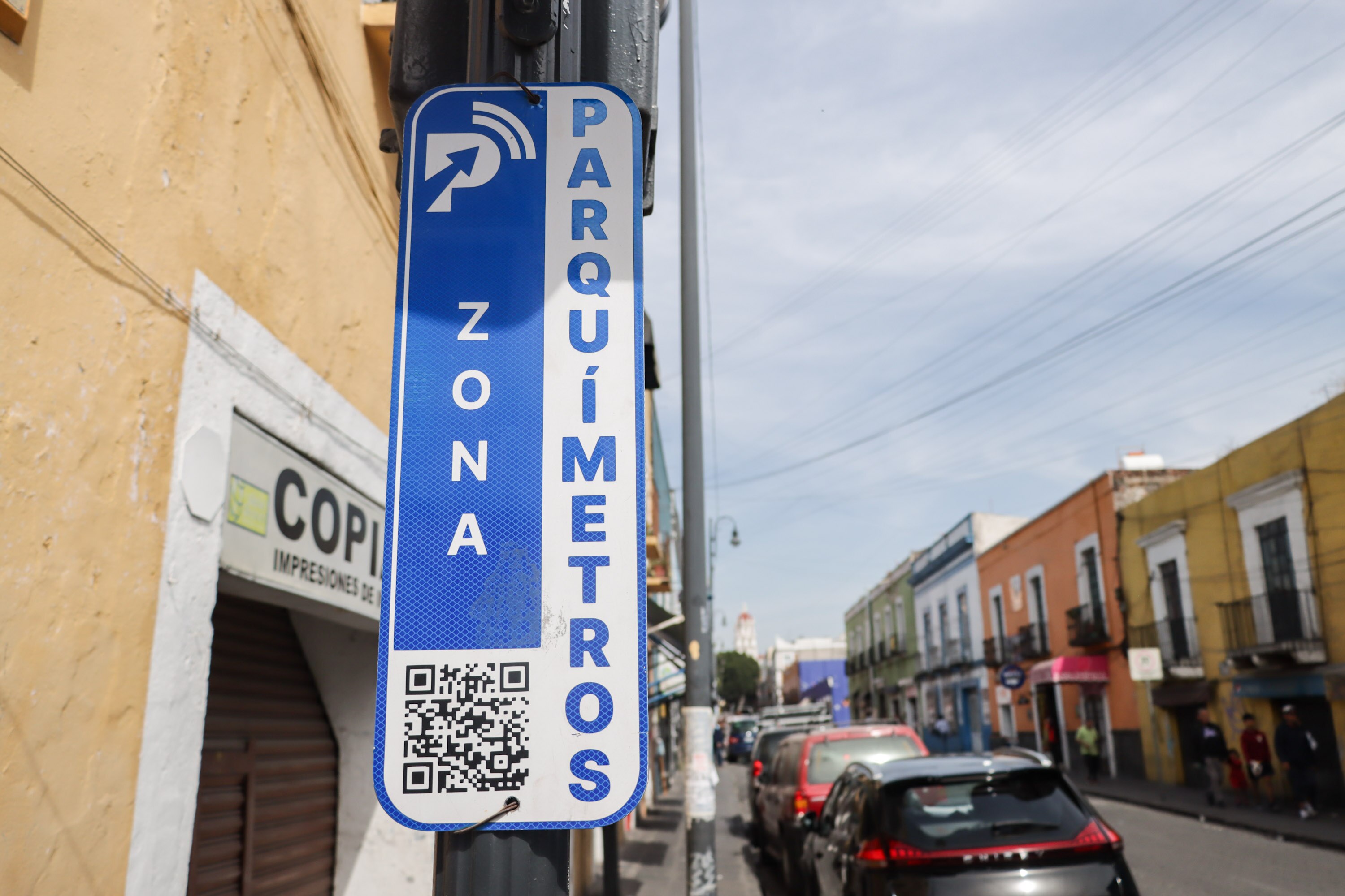 Parquímetros en Puebla: Autorizan 3 horas gratis y cobro de 10 pesos a partir de la cuarta hora