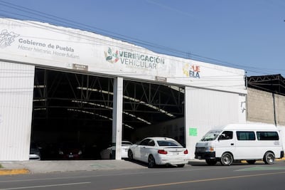 ¿Qué autos verifican junio? Checa el calendario para Puebla