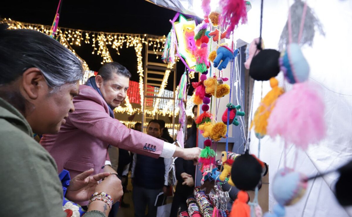 El gobernador Alejandro Armenta convivió con familias poblanas en el Festival Navideño “Por Amor a Puebla” I Foto: Gobierno del Estado