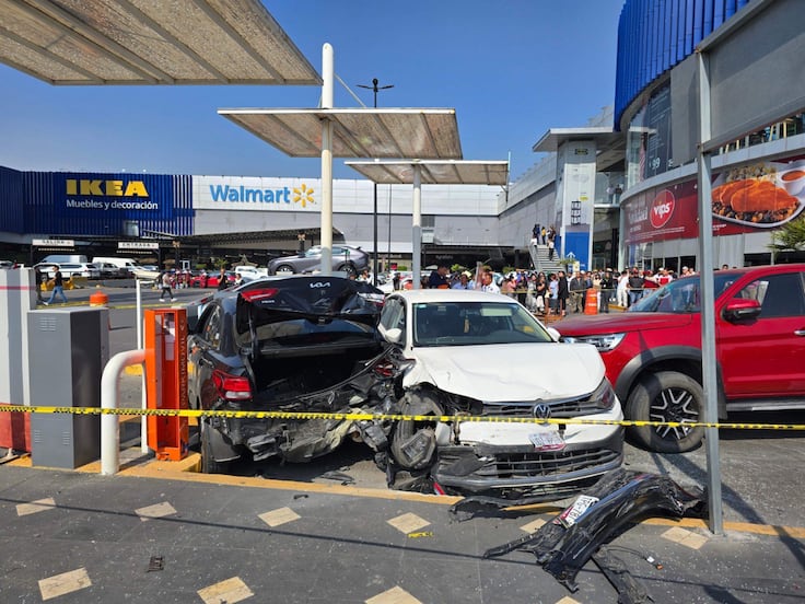 Luz María iba a 143 km/h y con 6 pasajeros antes de provocar carambola mortal en Vía Atlixcáyotl