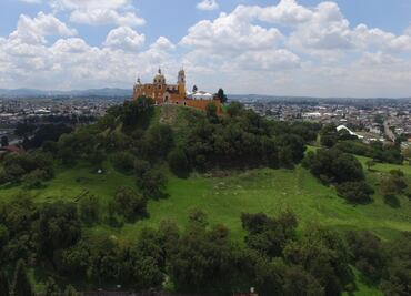 Así es la puerta de la Pirámide de Cholula donde se aparecían 4 leones de oro