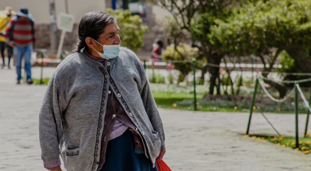 Este apoyo económico es una parte fundamental de los esfuerzos del gobierno para garantizar el bienestar de los adultos mayores, proporcionando un alivio financiero que contribuye a su estabilidad durante los últimos meses del año.
Foto: Producción El Universal Puebla