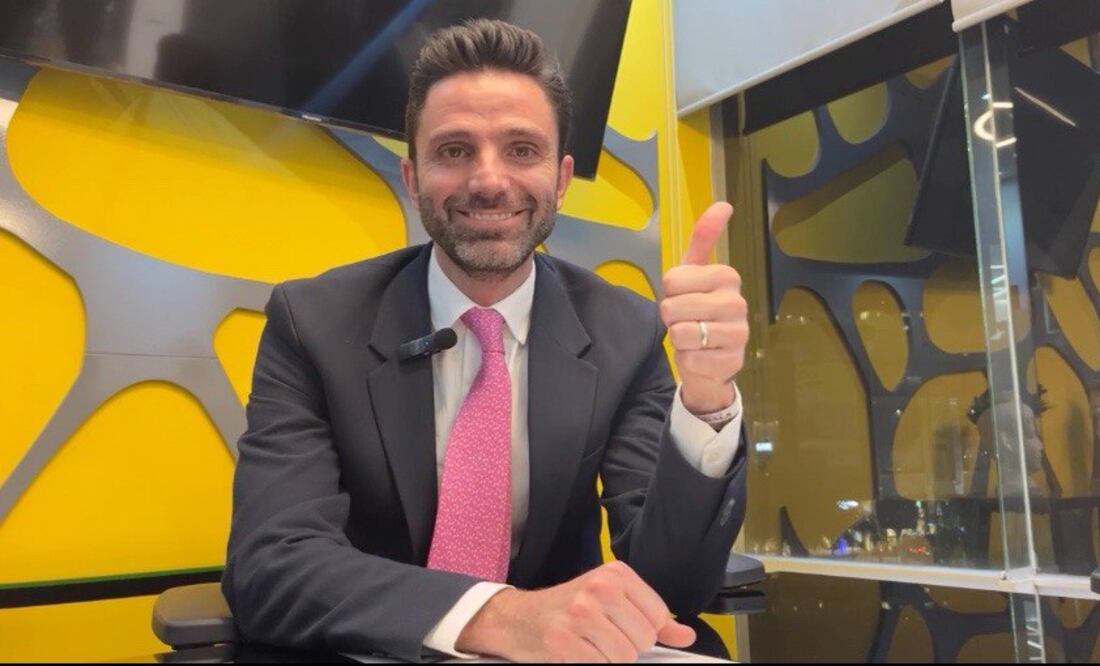 Rodrigo Abdala conversa con simpatizantes sobre su proyecto | Foto: Especial