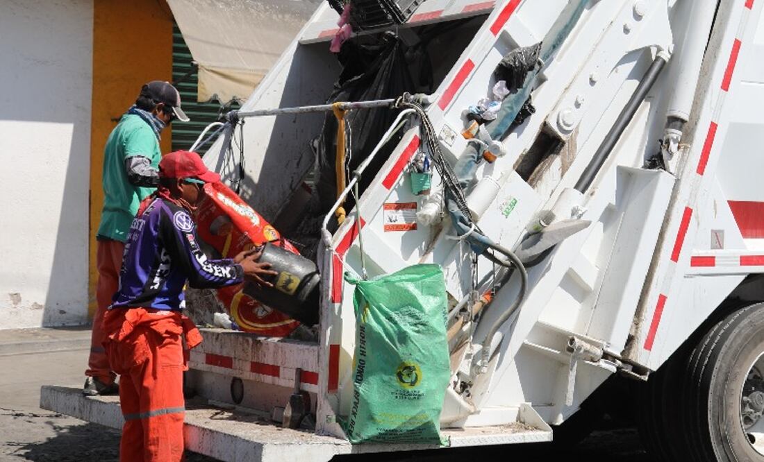 Asimismo, mencionó que se están llevando a cabo campañas informativas con lonas para facilitar este proceso y evitar acumulaciones de basura en la localidad.
Foto: Producción El Universal Puebla