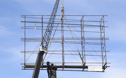 Ayuntamiento de Puebla no retirará espectaculares irregulares