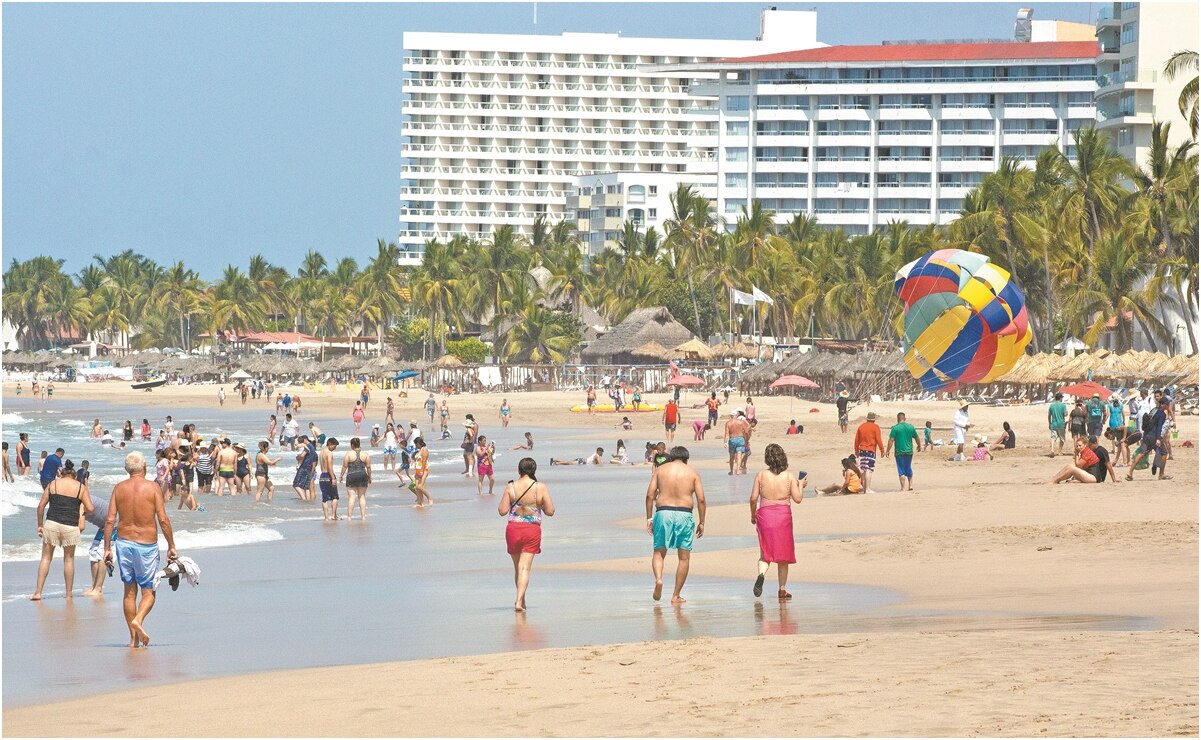 Dejan turistas internacionales ingresos por 1.6 mil millones de dólares