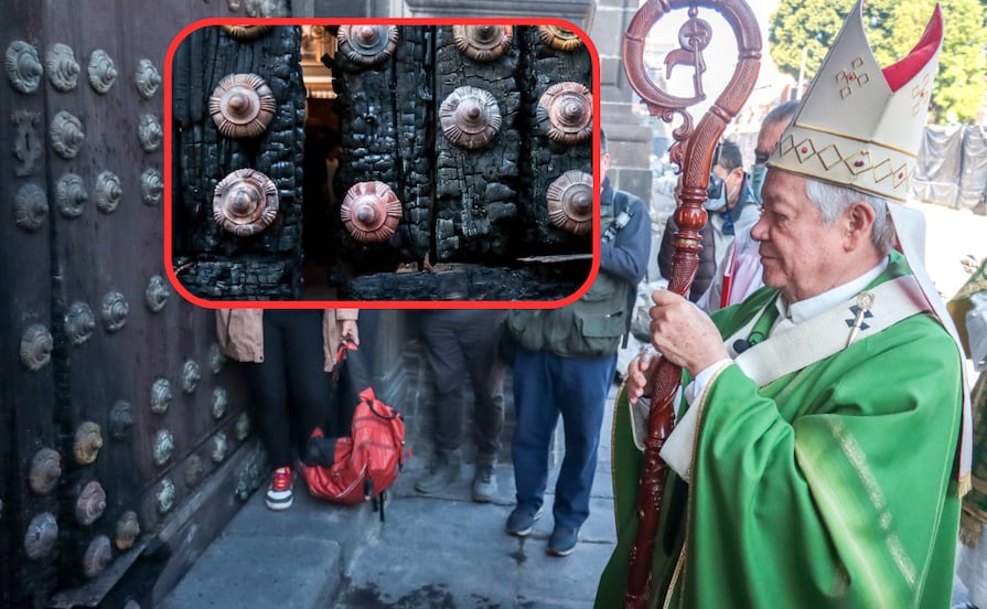 Arzobispo realiza acto de desagravio tras el incendio provocado en la puerta de la Catedral de Puebla
