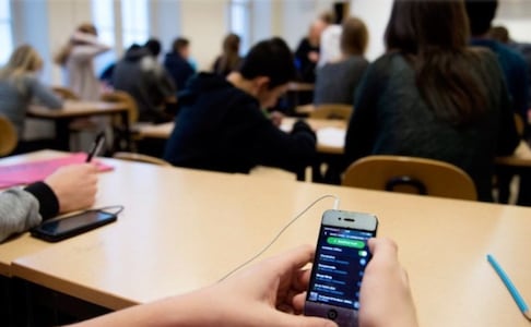 ¿Desde cuándo se prohibirán los celulares en escuelas? Esto dice la SEP