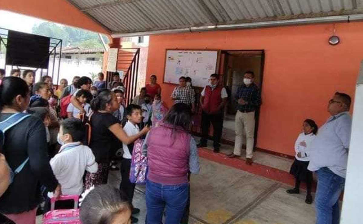 Acusan que alcalde de Zapotitlán de Méndez disparó borracho contra primaria
