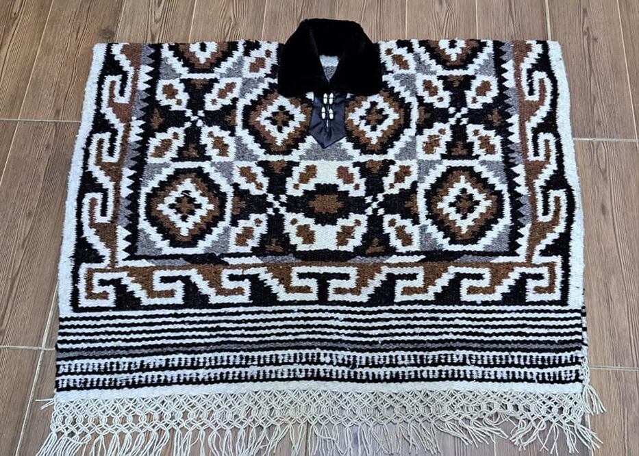 En Zacatlán se elabora ropa de lana de manera artesanal con un telar | Foto: Facebook Telares Galindo