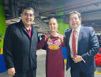 Sergio Salomón asiste a la reunión del Consejo Nacional de Morena