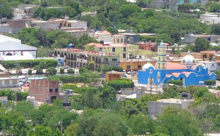 En Tulcingo, un ayudante de jardinero recibe el mismo salario que un asesor jurídico